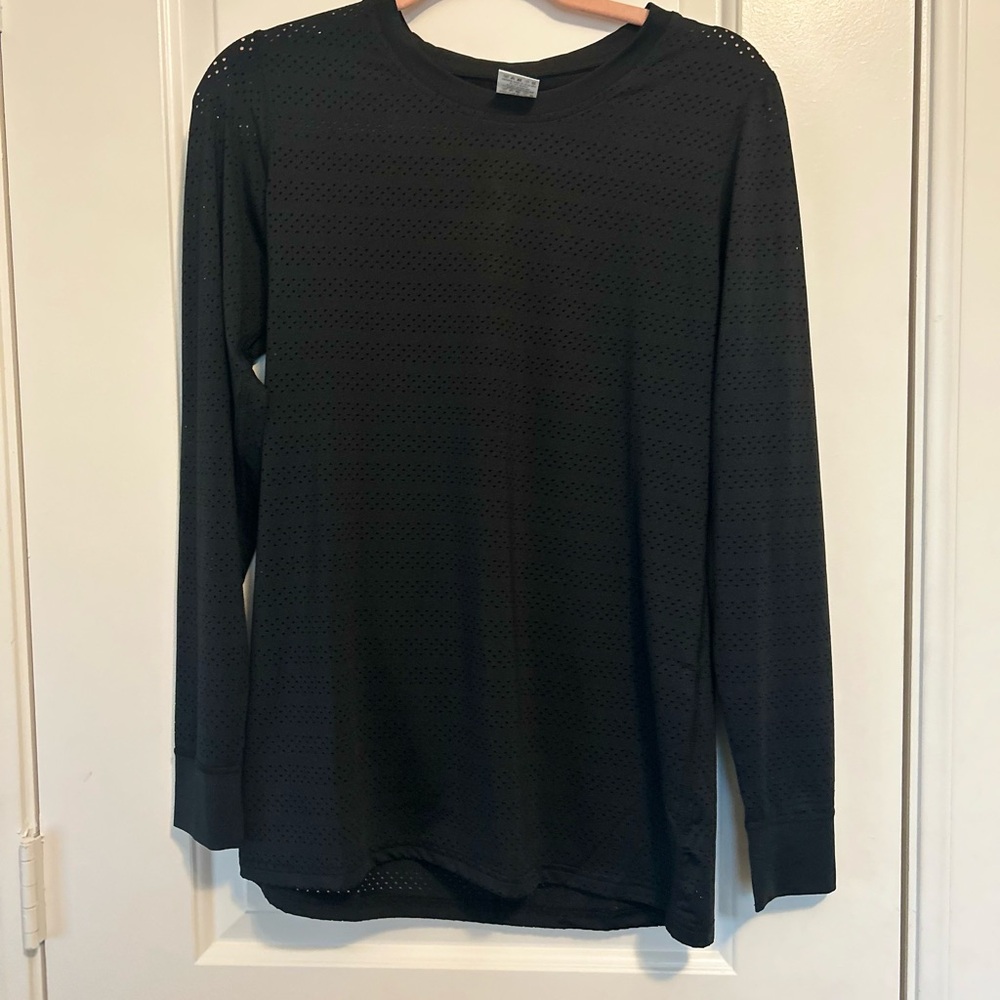Zyia Black Long Sleeve Top